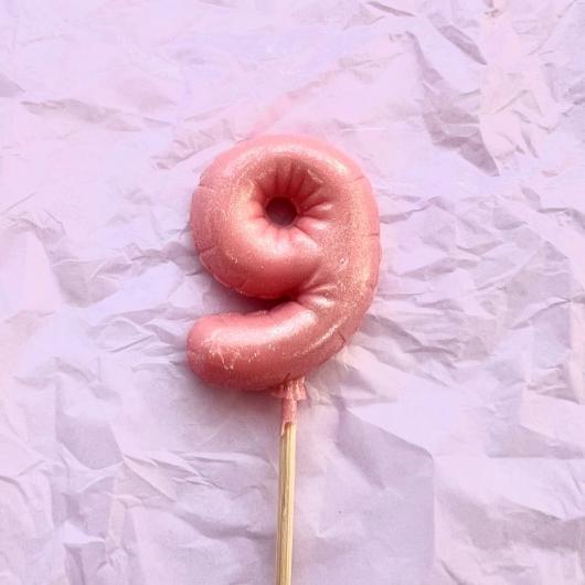 Фигурка из шоколадной глазури 